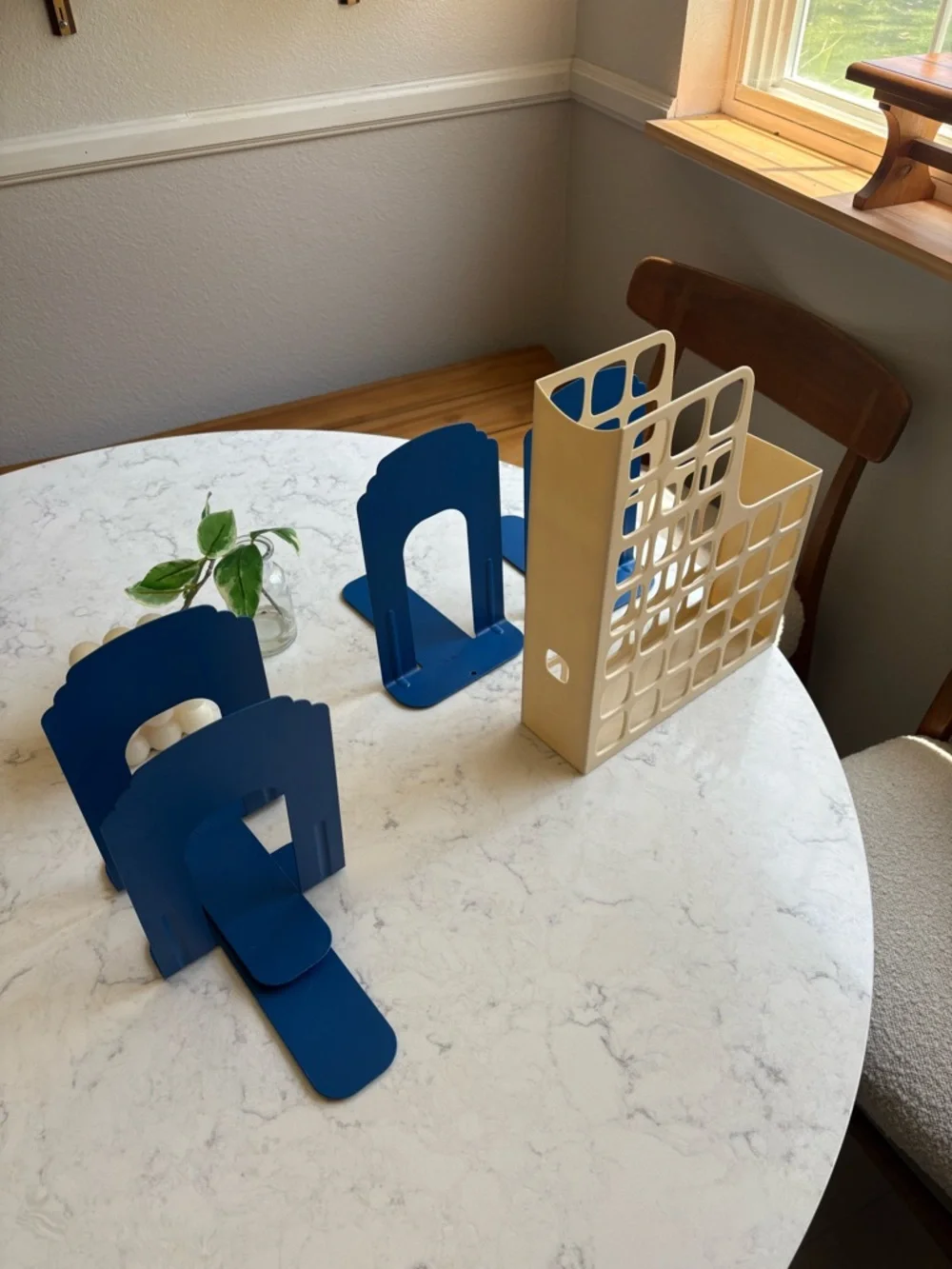 Vintage MCM organizer Beige Grid File Organizer with Blue Bookends
